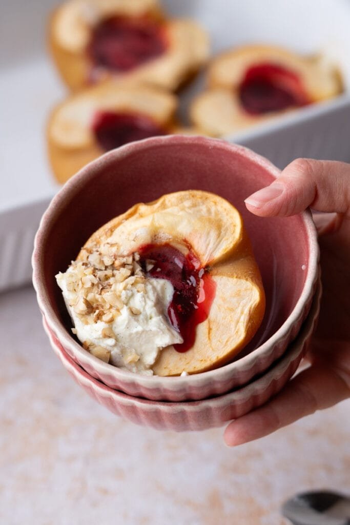 Baked apples